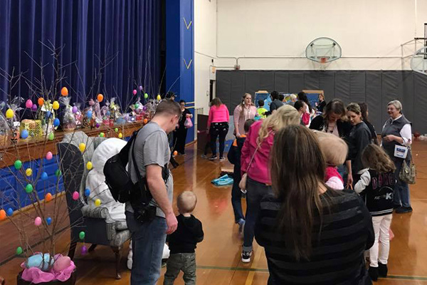 People attending the Laurens Easter Carnival